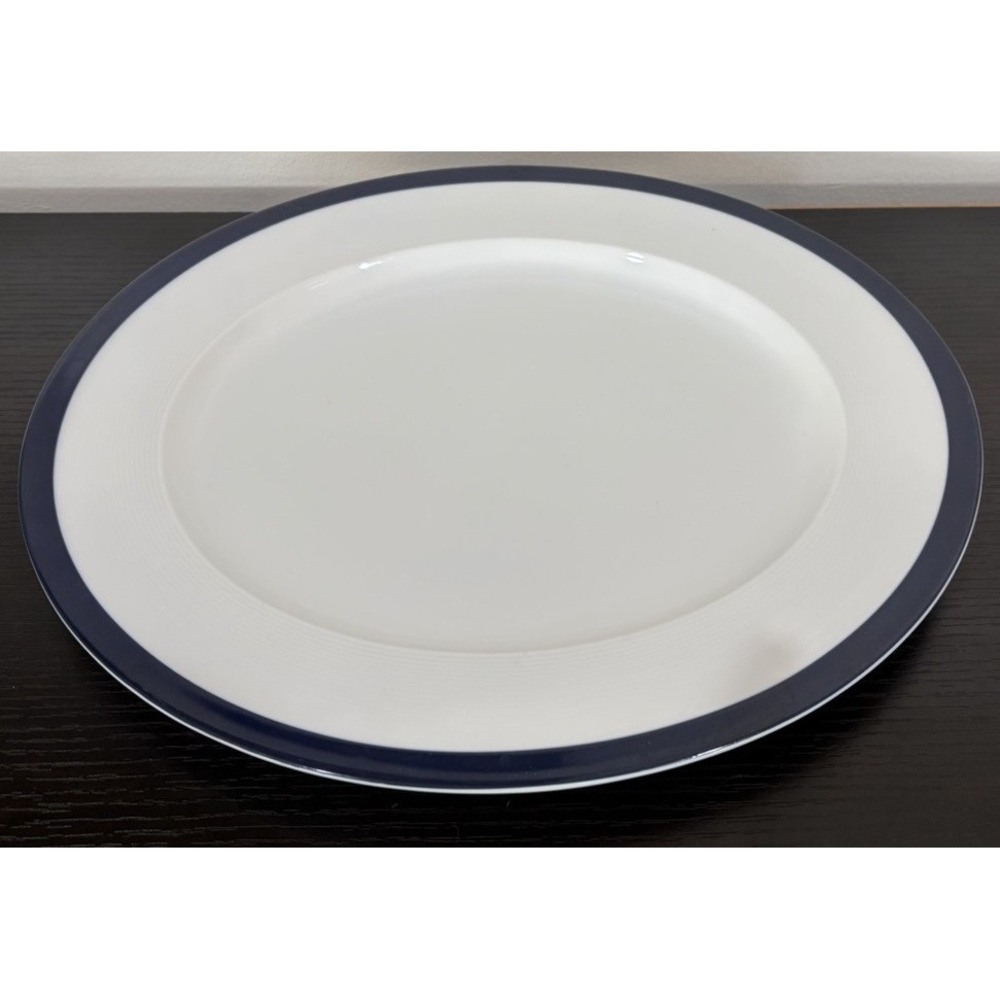 Crate & Barrel Oval Serving Platter Plate 13.75" White w/ Blue Rim Classic